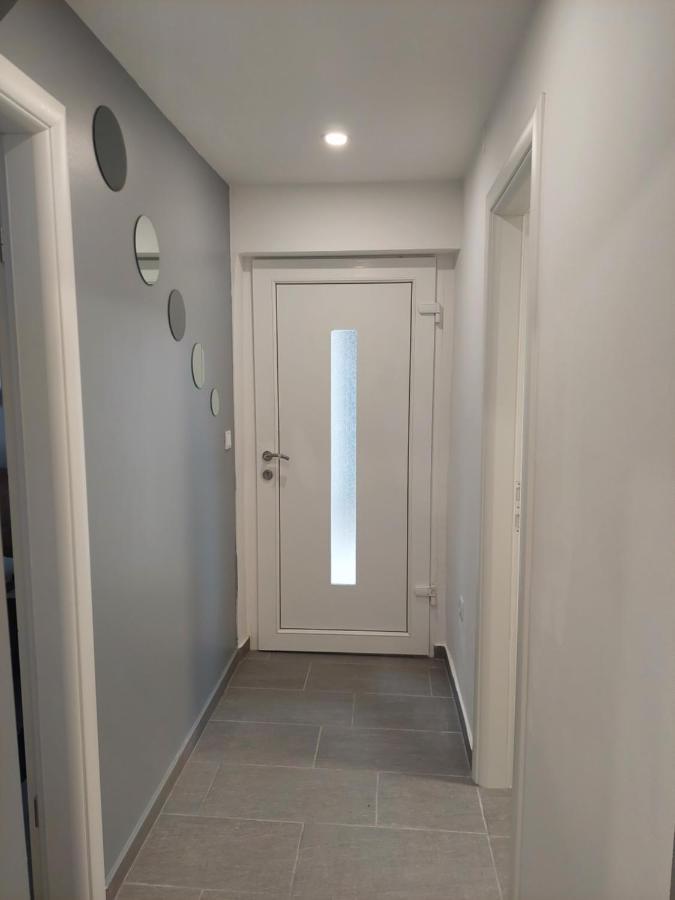 Apartman Karla Jadrija Exterior photo